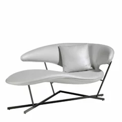 Diván Tapizado En Polipiel Color Gris. Estructura Interna De Madera De Pino Y Patas En Acero Inoxidable Color Negro Acabado Mate.