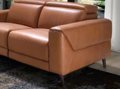 Sofá 2 Plazas Tapizado En Piel De Origen Vacuno.Asientos Con Mecanismos De Relax Eléctricos Y Reposacabezas Articulados Independientes. Estructura Interior De Madera De Pino Natural Y Patas En Madera Maciza Color Nogal. -Conforama Tienda de ventas 8bc26d9c23fb414ce2a54d6935d28aad2a488f3e 13b1217092834fb09a37b859da012114