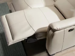 Sofá 2 Plazas Tapizado En Piel De Origen Vacuno Color Gris Taupe Con Mecanismos Eléctricos De Relax. Patas De PVC Efecto Wengué. -Conforama Tienda de ventas 98538842c12426200769752a4530abe30f9181df 8e6c96be986444a3bab6f9abda873df0