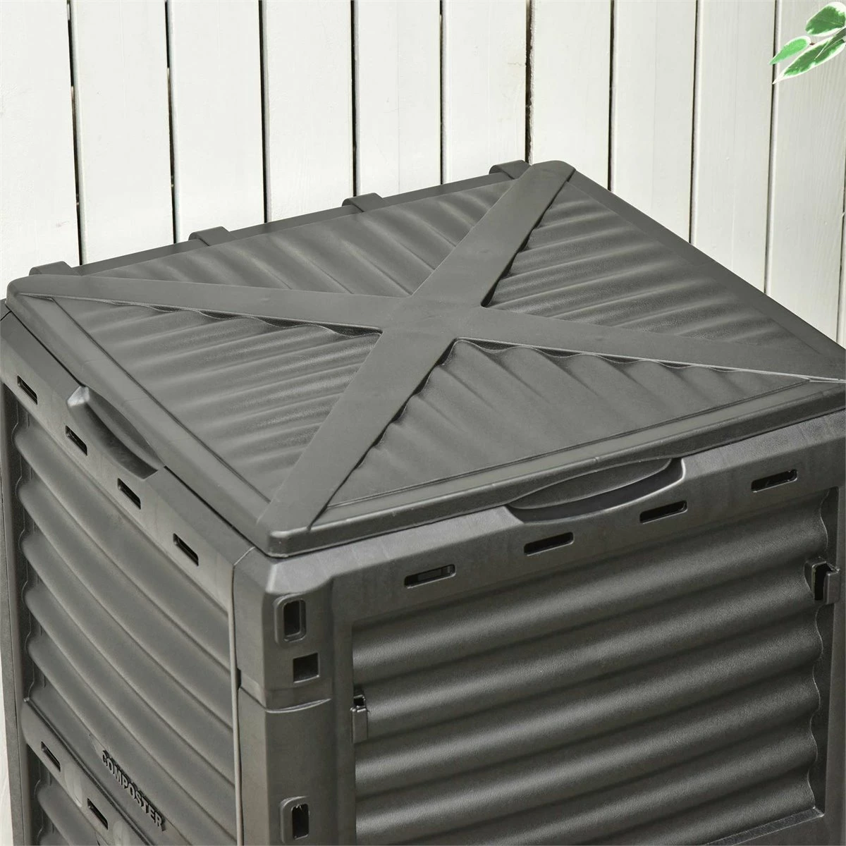 Outsunny Compostador Capacidad De 300L Compostera Orgánica Para Producción Abono De Jardín Exterior Con 48 Respiraderos 60,5x60,5x81,5 Cm Negro 8 Outsunny Compostador Capacidad De 300L Compostera Orgánica Para Producción Abono De Jardín Exterior Con 48 Respiraderos 60,5x60,5x81,5 Cm Negro - Imagen 8